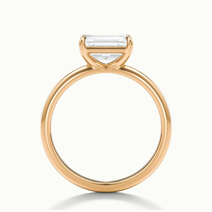 Vivara Emerald Solitaire Engagement Ring