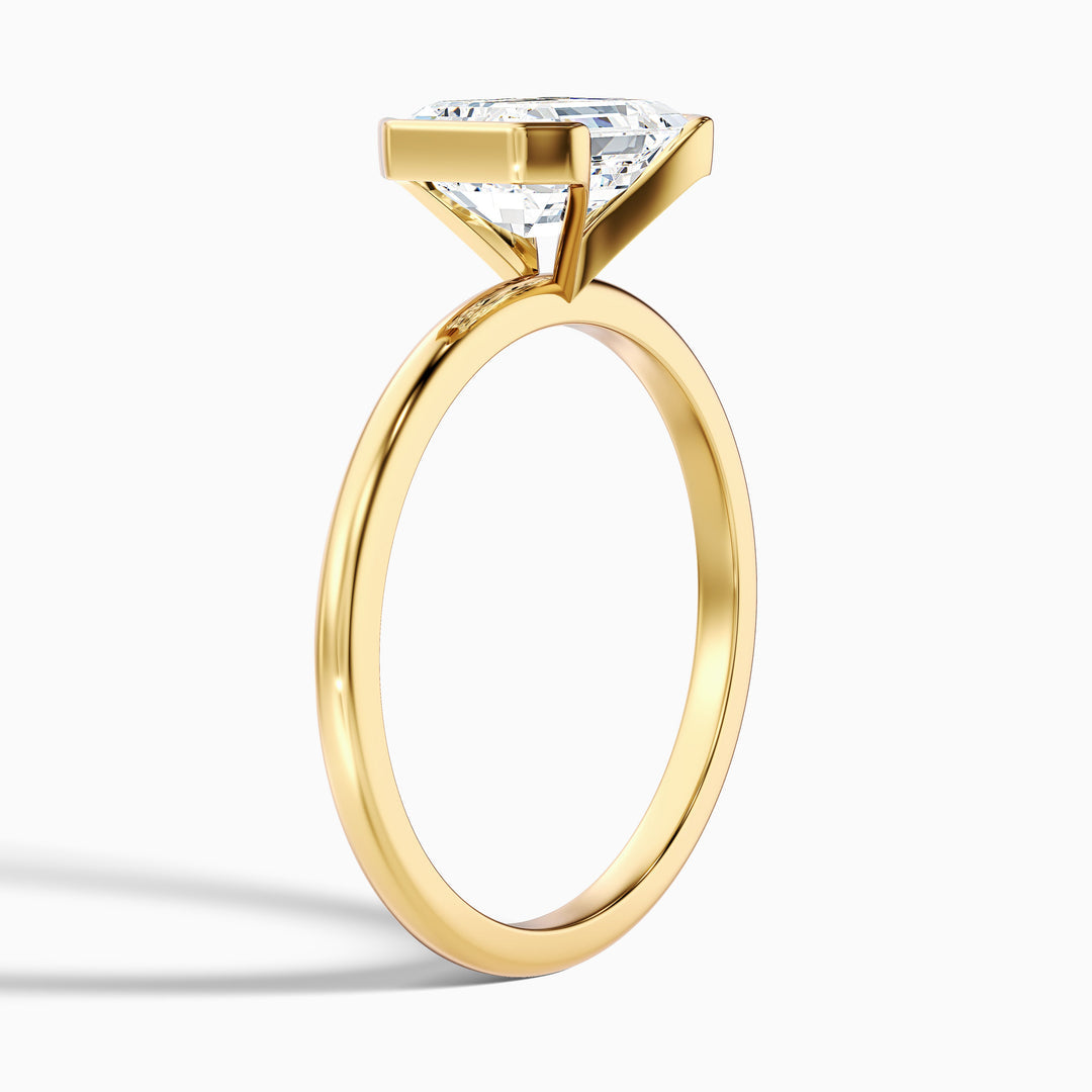 Venus Emerald Half Bezel Lab Grown Diamond Ring