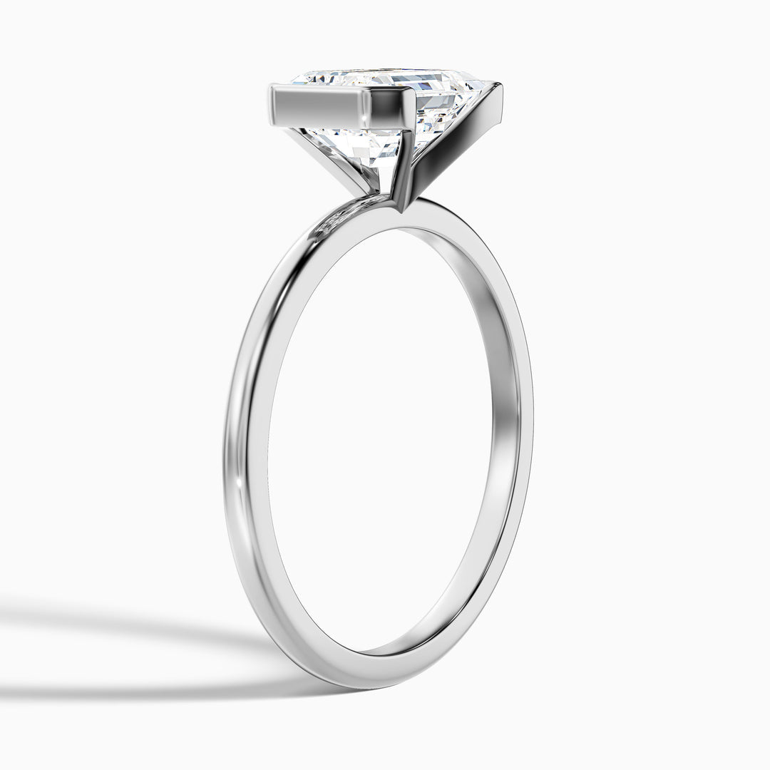 Venus Emerald Half Bezel Lab Grown Diamond Ring